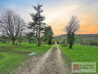  Maison � vendre 7 pi�ces 196 m�