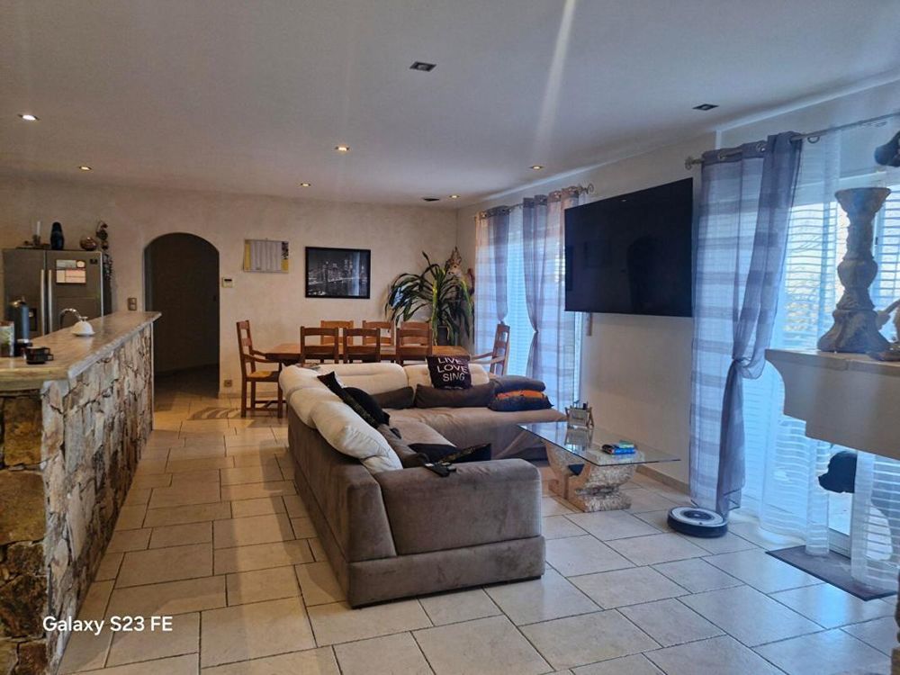 � vendre  Maison Le Cannet-des-Maures (83340)