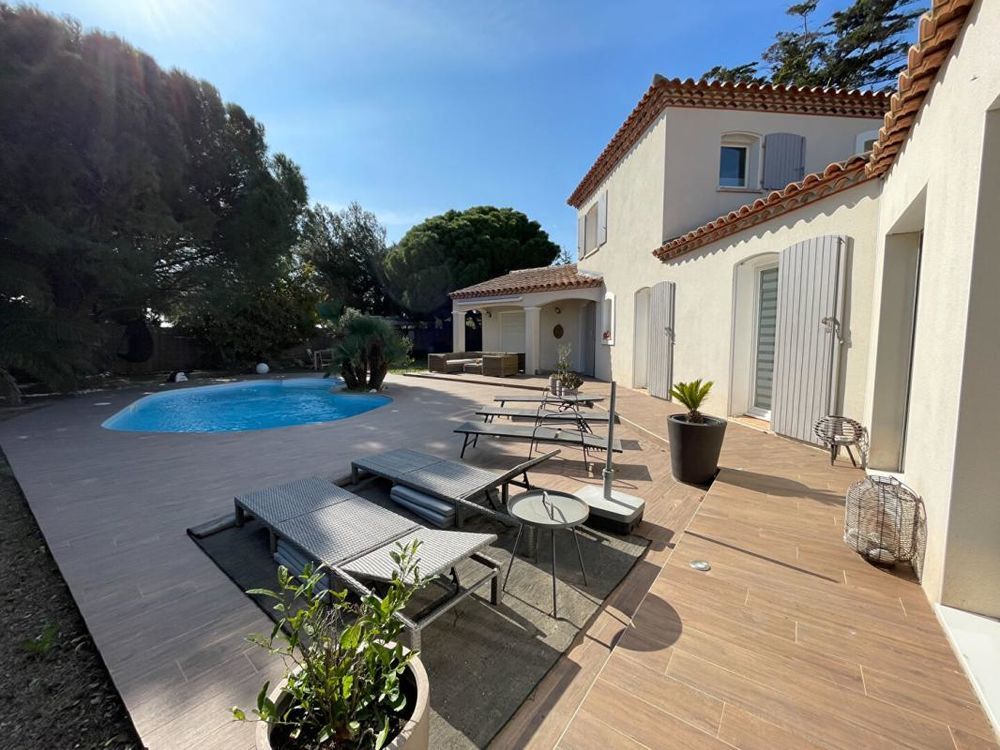 � vendre  Maison M�ze (34140)