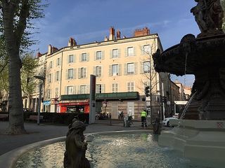  Appartement � louer 5 pi�ces 133 m�