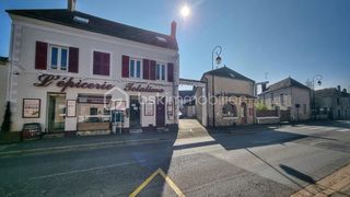  Immeuble � vendre 10 pi�ces 335 m�