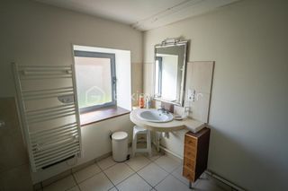  Propri�t�/ch�teau � vendre 9 pi�ces 205 m�