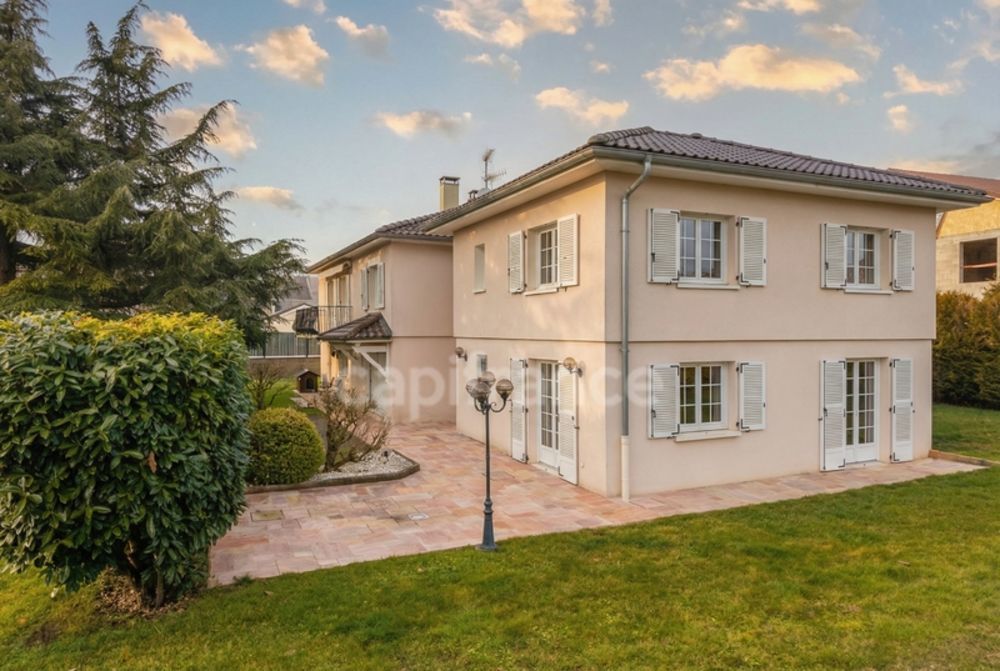 � vendre  Maison Crozet (01170)