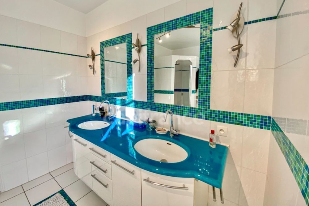 � vendre  Propri�t�/ch�teau La Villeneuve-en-Chevrie (78270)