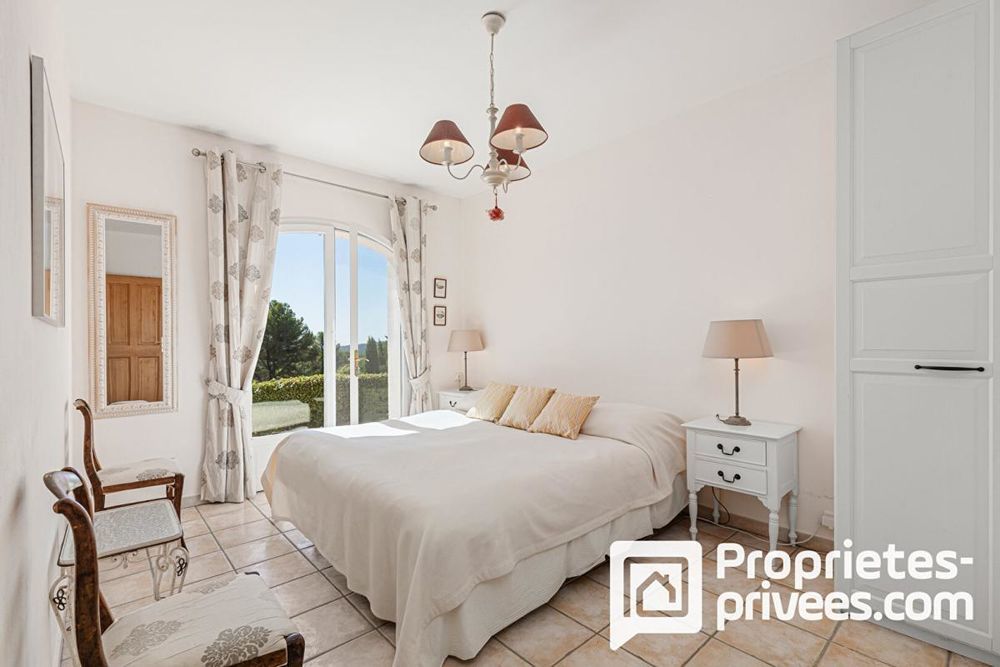 � vendre  Villa Peymeinade (06530)