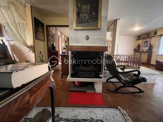  Maison � vendre 8 pi�ces 230 m�