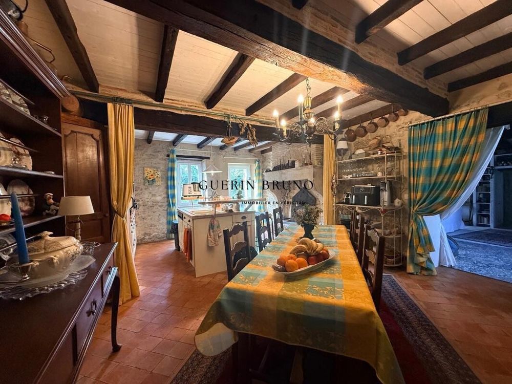 � vendre  Propri�t�/ch�teau Saint-M�ard-de-Gur�on (24610)