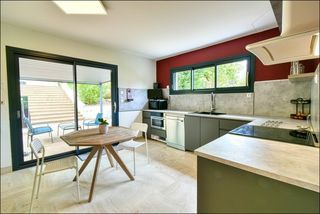  Maison � vendre 8 pi�ces 219 m�