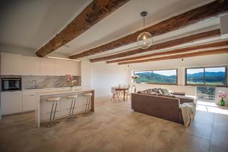  Appartement � vendre 4 pi�ces 132 m�