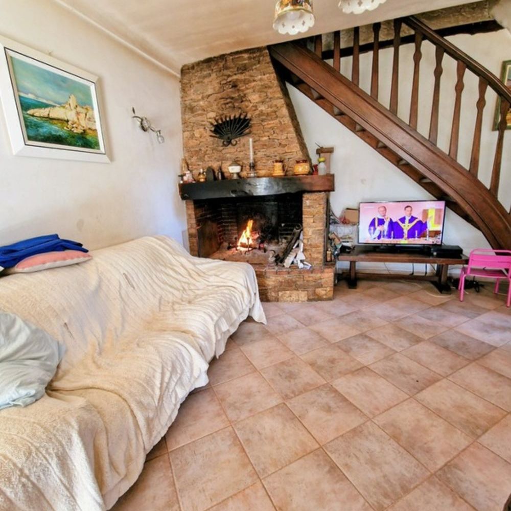 � vendre  Maison Saint-Cyr-sur-Mer (83270)