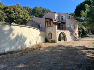  Maison � vendre 6 pi�ces 260 m�