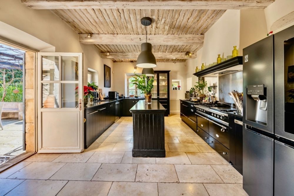 � vendre  Propri�t�/ch�teau M�nerbes (84560)