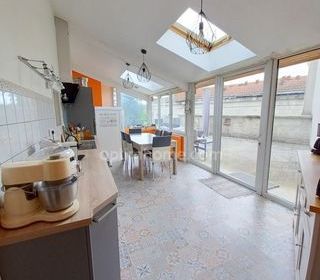  Maison � vendre 7 pi�ces 228 m�