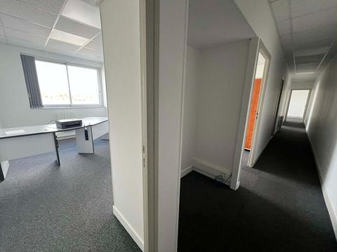 Secteur CREIL, Parc Alata -  BUREAUX 75 m&sup2; et 85 m&sup2; 850 60550 Verneuil en halatte