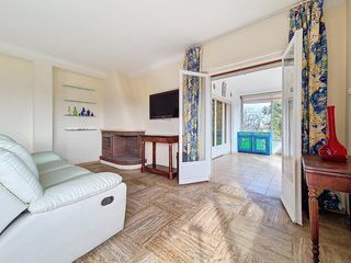  Appartement � vendre 4 pi�ces 140 m�