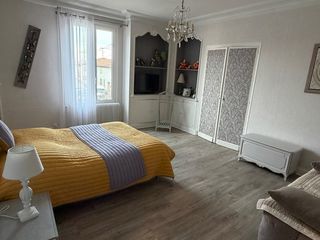  Immeuble � vendre 9 pi�ces 176 m�