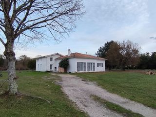  Maison � vendre 9 pi�ces 205 m�