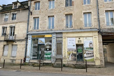 A LOUER - LOCAL COMMERCIAL 700 71240 Sennecey le grand