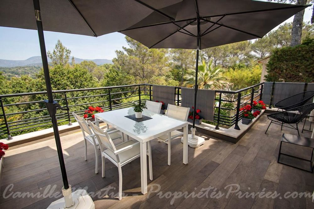 � vendre  Villa Saint-Rapha�l (83700)