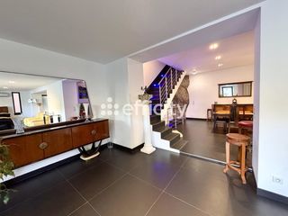  Appartement � vendre 8 pi�ces 190 m�