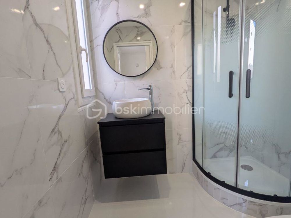 � vendre  Appartement Paris 18