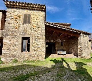  Maison � vendre 9 pi�ces 2600 m�