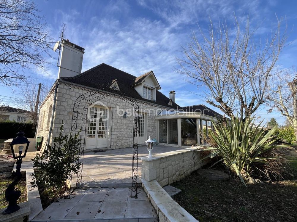 � vendre  Propri�t�/ch�teau Bergerac (24100)