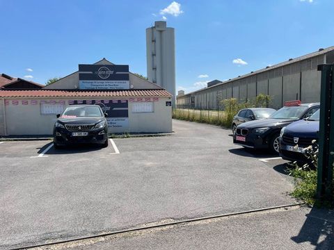 PONT SAINTE MAXENCE - LOCAL D'ACTIVITE 100 m² / 70m2 / 50m2 1250 60700 Pont sainte maxence