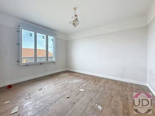  Maison � vendre 4 pi�ces 220 m�