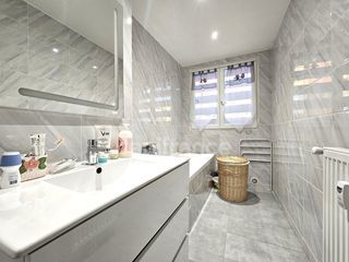  Appartement � vendre 5 pi�ces 83 m�