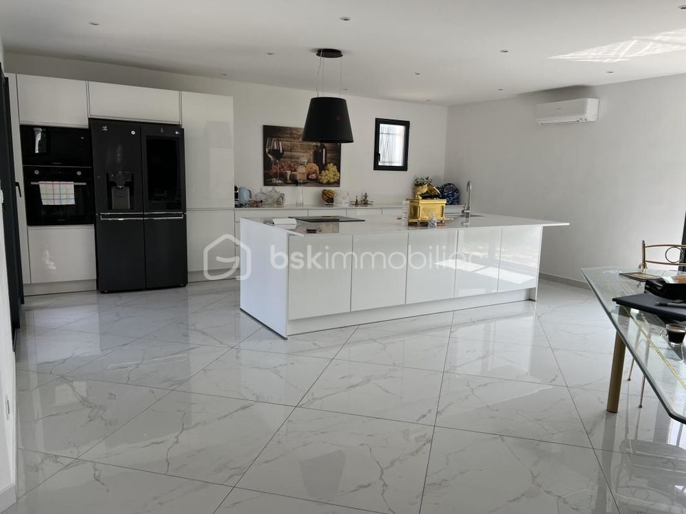 � vendre  Villa Saint-Mitre-les-Remparts (13920)