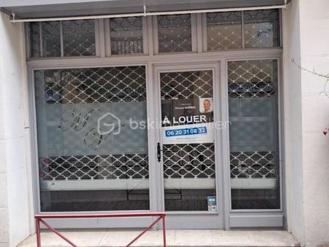 Location Local Commercial 30m&sup2; Hypercentre FOIX 09000 550 09000 Foix