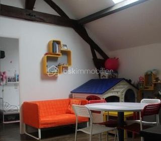  Immeuble � vendre 10 pi�ces 272 m�