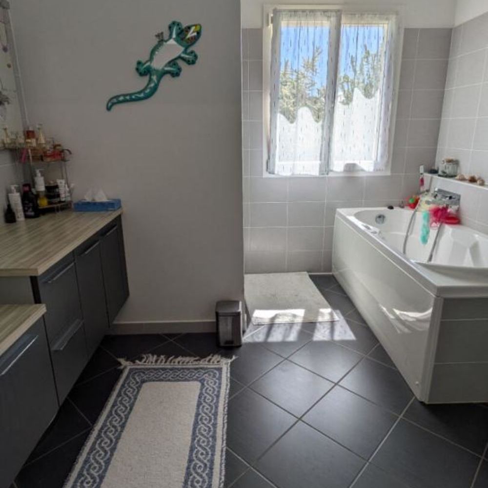 � vendre  Maison Valensole (04210)