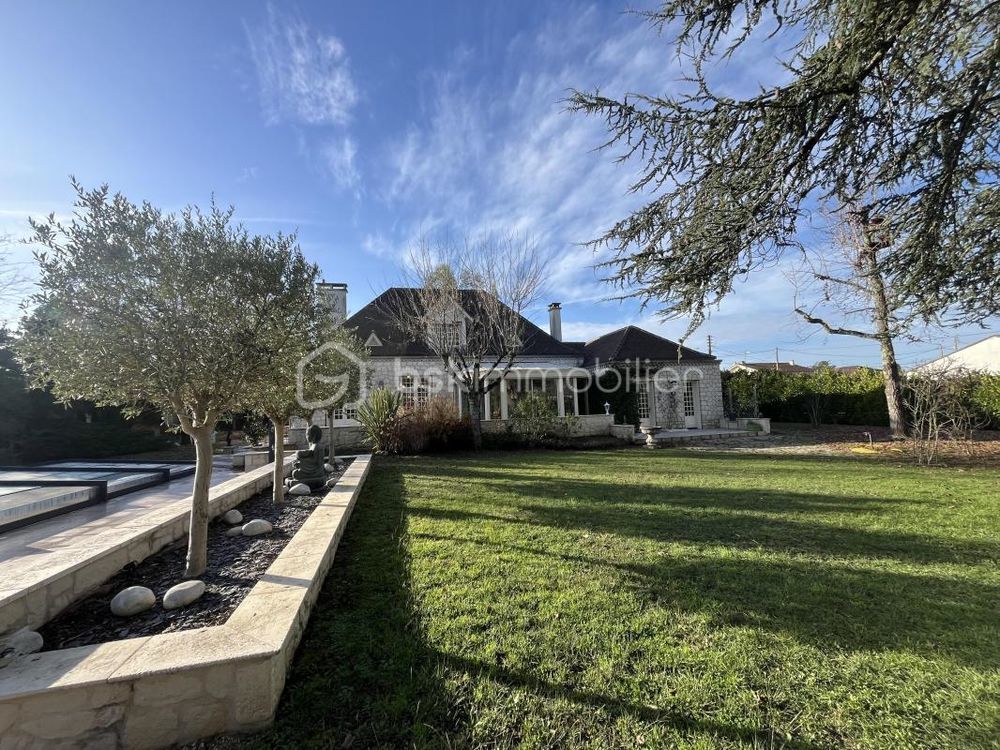 � vendre  Propri�t�/ch�teau Bergerac (24100)