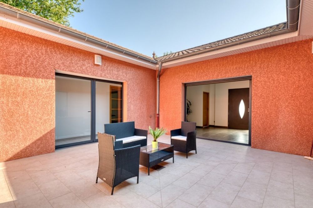 � vendre  Villa Saint-Jean-de-Thurigneux (01390)