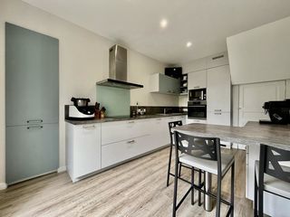  Appartement � vendre 6 pi�ces 220 m�