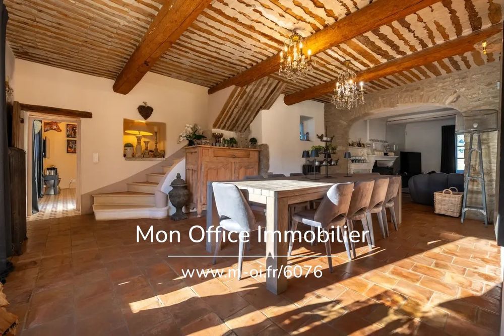 � vendre  Propri�t�/ch�teau M�nerbes (84560)