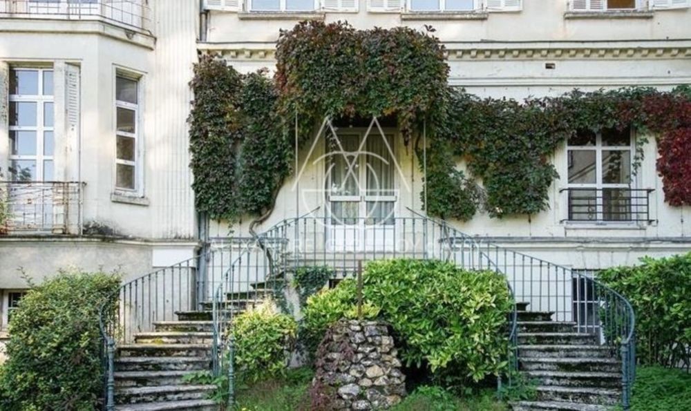 � vendre  H�tel Particulier Tours (37000)