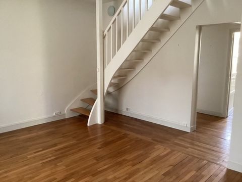   Appartement 3 pi�ces Centre Ville Tours Appartement - 3 pi�ce(s) - 79 m�