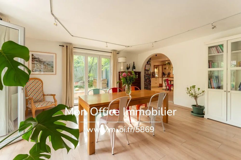� vendre  Villa Aix-en-Provence (13100)