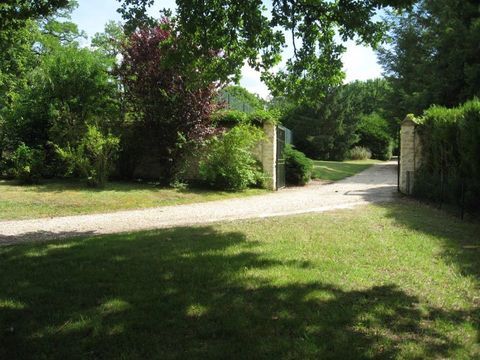   Maison de 168m2 � louer sur Souesmes Maison - 7 pi�ce(s) - 168 m�