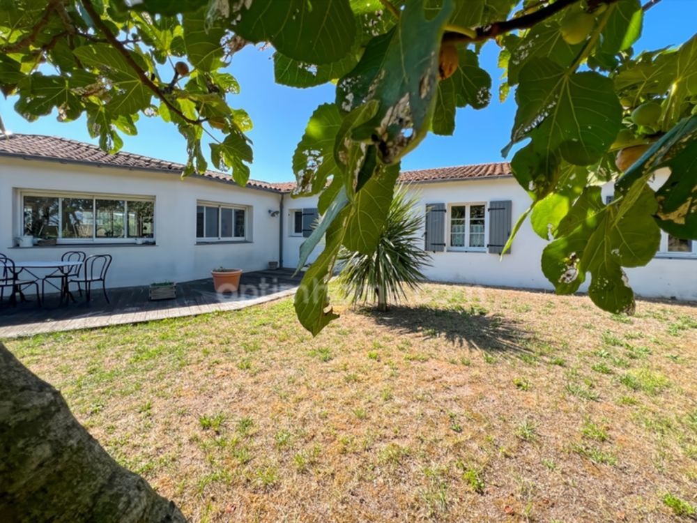 � vendre  Propri�t�/ch�teau Saint-Cl�ment-des-Baleines (17590)