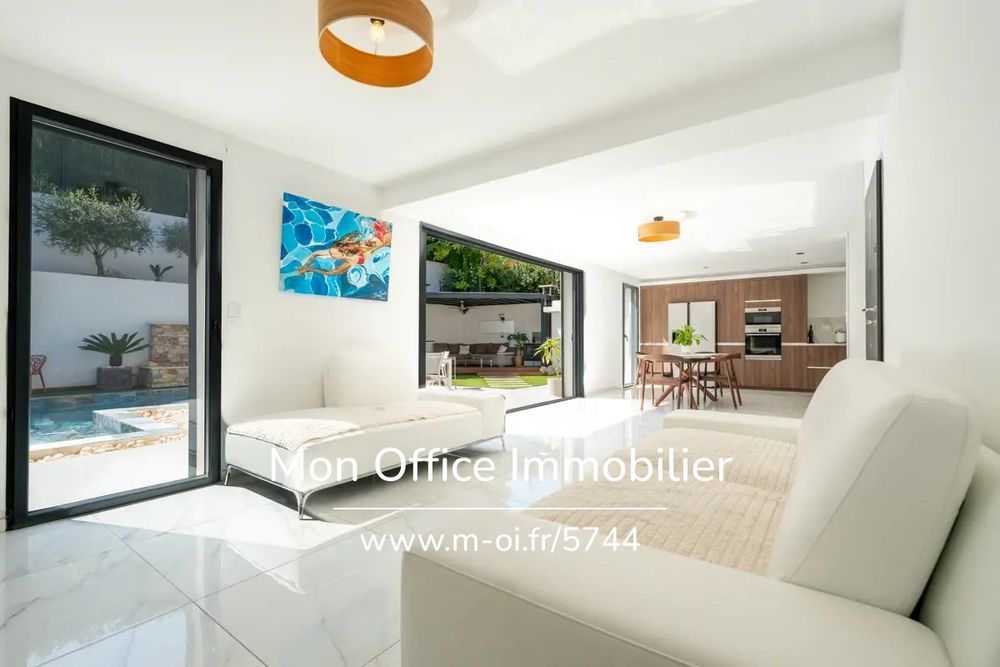 � vendre  Villa Cabri�s (13480)