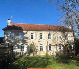  Propri�t�/ch�teau � vendre 14 pi�ces 378 m�