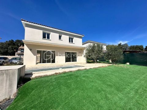   Villa R�cente avec Piscine Villa - 4 pi�ce(s) - 103 m�