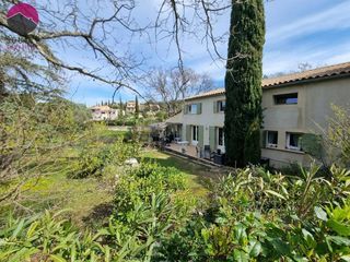  Maison � vendre 13 pi�ces 335 m�