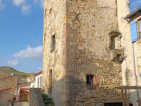   Tour m�di�vale de 94 m� SAUVAGNAT SAINTE MARTHE (63) Maison - 4 pi�ce(s) - 94 m�