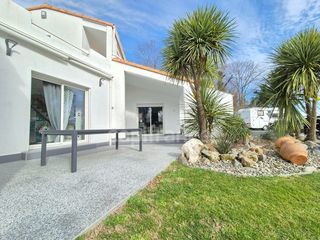  Maison � vendre 5 pi�ces 170 m�