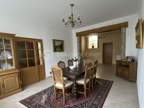   Maison de caract�re en brique � 248 m� habitables sur 1 440 m� de terrain � Saint Hilaire Cottes Maison - 10 pi�ce(s) - 248 m�